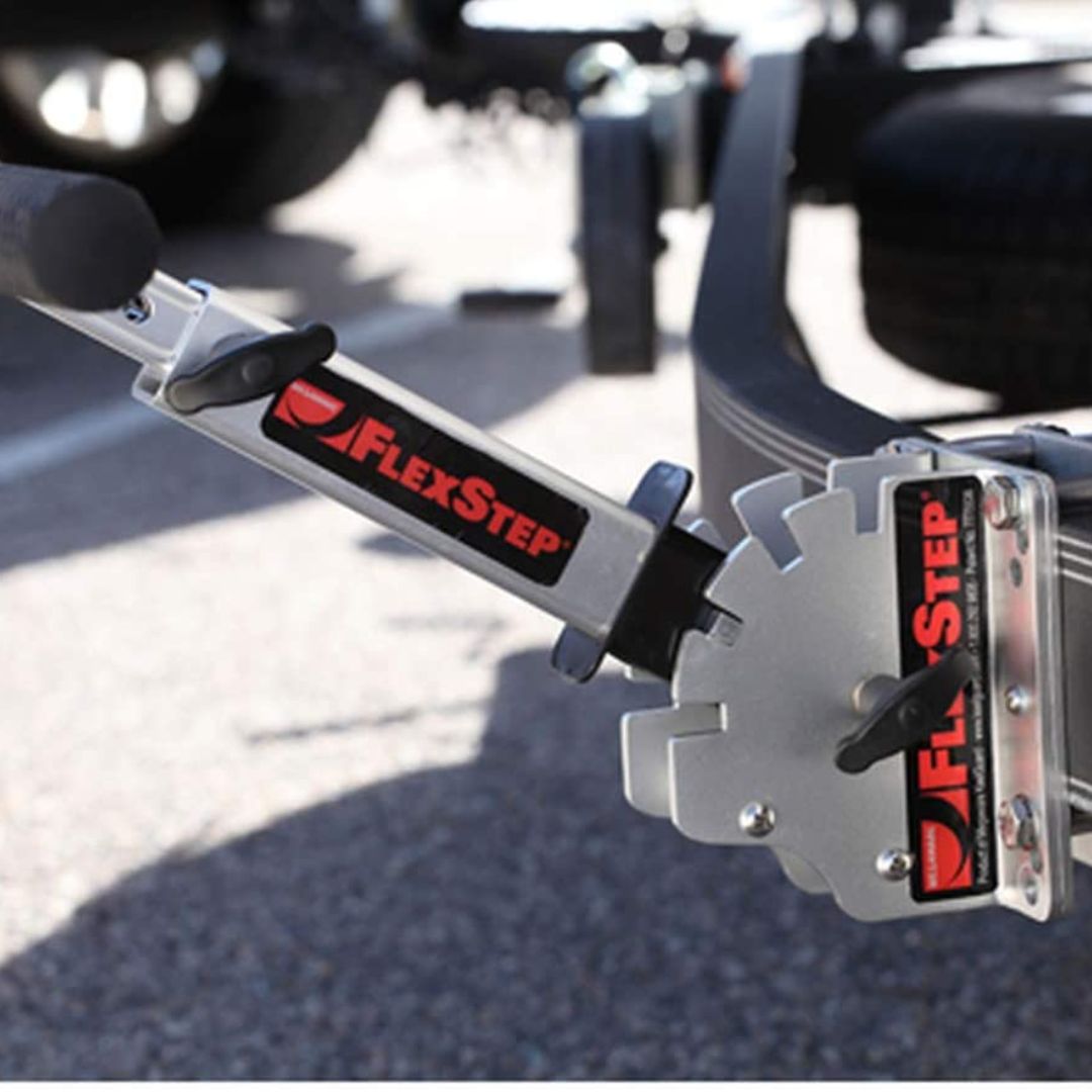 Megaware FlexStep Pro — trailer step (view 4)