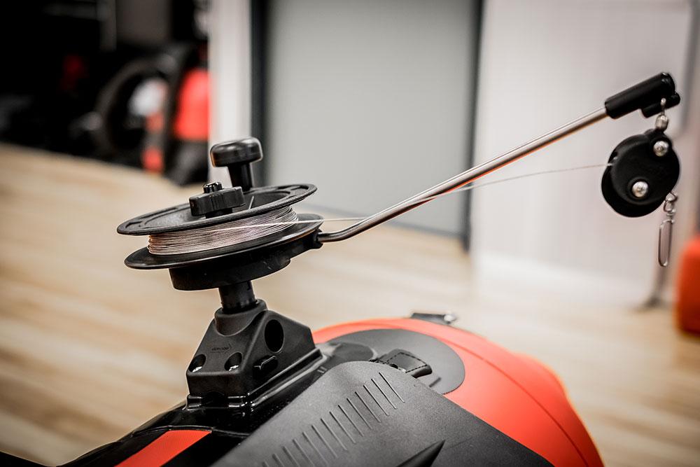 Scotty Post Mount Laketroller — downrigger (view 2)